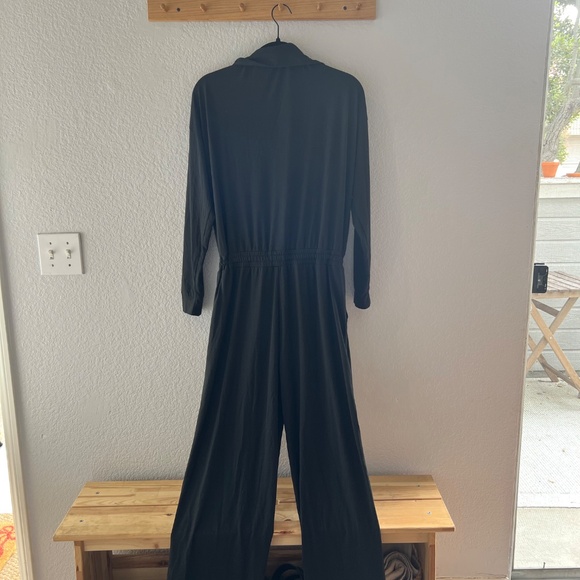 Black Vuori Jumpsuit - Medium - Picture 5 of 5